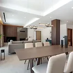Emerald Estate By Interhome *