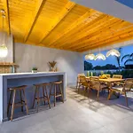 Emerald Estate By Interhome Nyaraló *