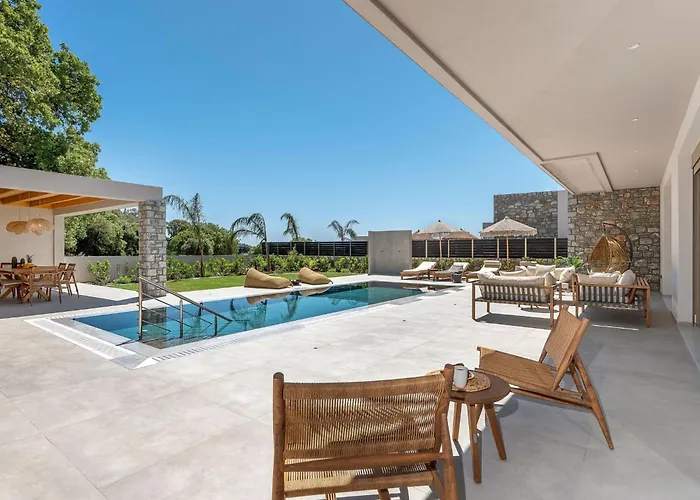 Emerald Estate By Interhome Holiday home